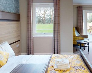 Somer Valley House, Radstock, bedroom
