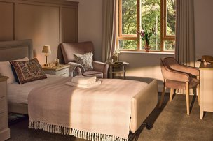 Penylan House, Cardiff, bedroom