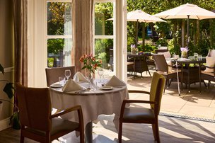 Admiral Court, Leigh On Sea, dining