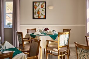 Ty Porth, Rhondda Cynon Taf, dining