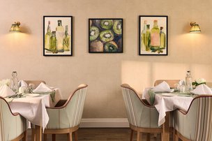 Anisha Grange, Billericay, dining