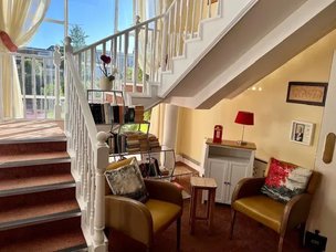 Ashley Gardens, stairway 