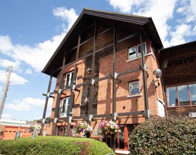 Market Lodge - Exterior view