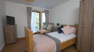 The Martlets - modern bedroom