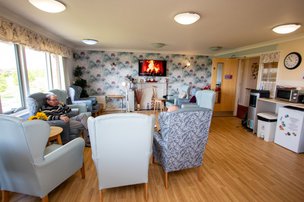 Sandalwood Court - comfortable lounge