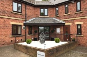 Ashbourne Lodge, welcome to Ashbourne Court