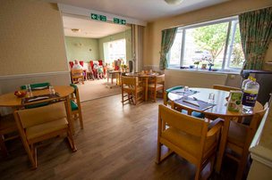 Prestemede Care Home - spacious dining area