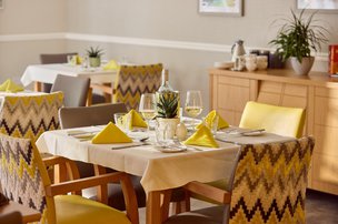 Ty Enfys, Cardiff, dining room