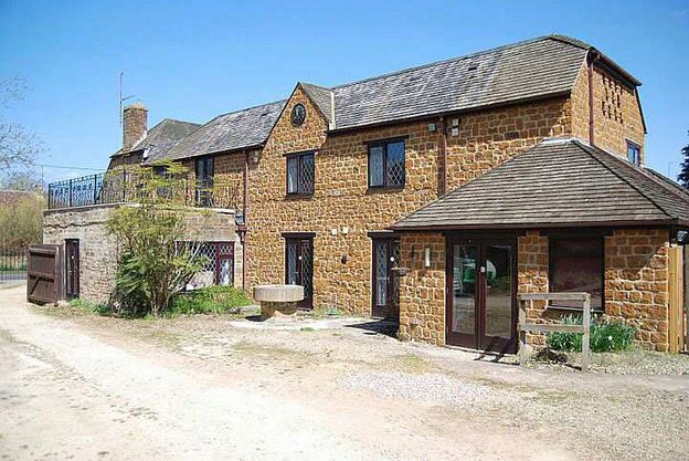 St Anne's Residential Care Home in Banbury front exterior