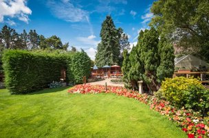 Farway Grange, Bournemouth, gardens