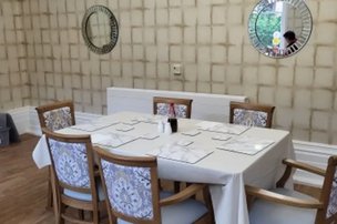  Ernvale House, Leek, dining