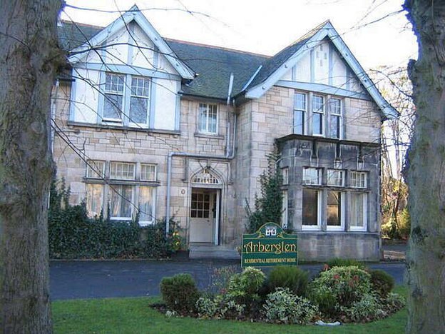 Aberglen, Hamilton, exterior