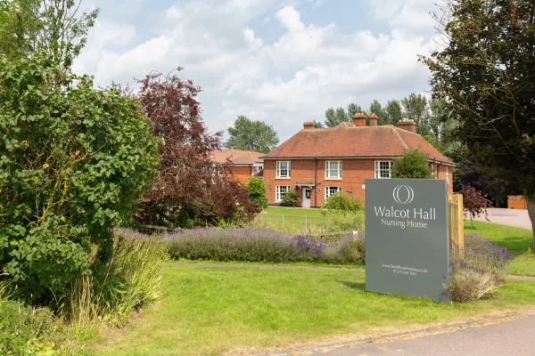 Walcot Hall, Diss, exterior
