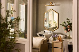 Regency House, Cardiff, salon