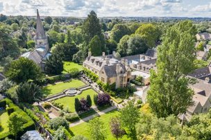 The Old Prebendal House in Chipping Norton ariel view
