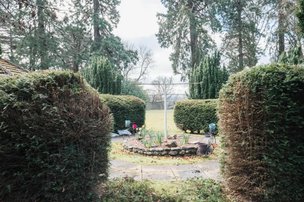 Redwoods Nursing Home, garden 