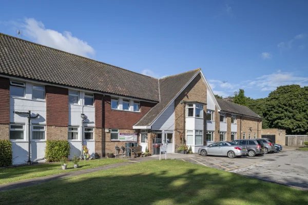 Hartsholme House in Lincoln - Front of home