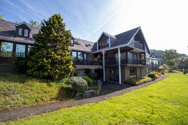 Llwyn Teg Care Home - Exterior