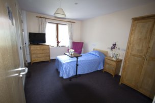 Rotherlea - large bedroom