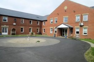 Ashington Grange, Front entrance