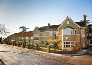 Greenhill Care Home in Chipping Barnet, Front Exterior