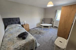 The Stratfords Residential Home Bedroom 2