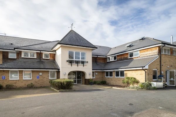 Lent Rise House in Slough - Front of home