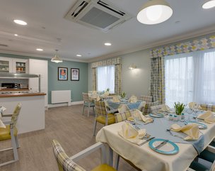 Deewater Grange, Chester, dining
