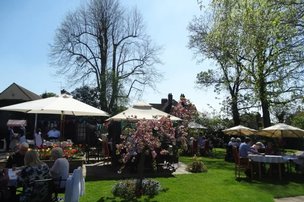 The Red House, Ashtead, garden party