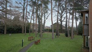 Deerswood Lodge - Large Landscaped Garden