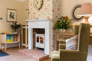Hungerford, lounge area 
