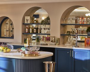 Willingdon Park, Eastbourne, bar