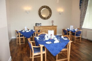 Crofthead Nursing Home in West Lothian, dining 2