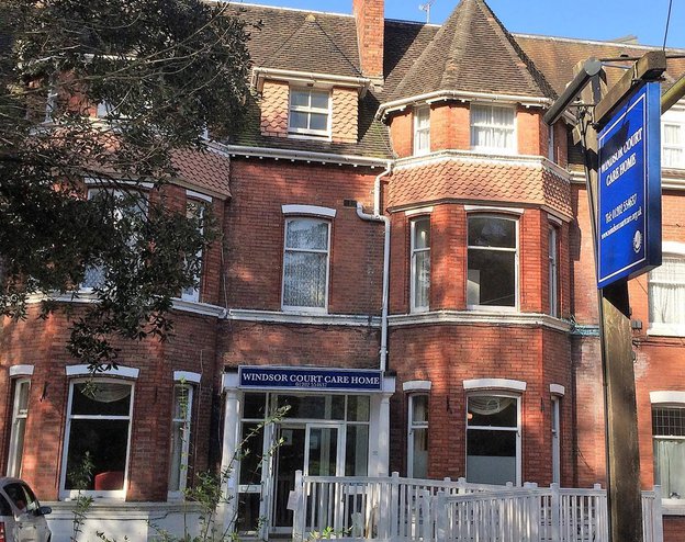 Windsor Court, Bournemouth, exterior