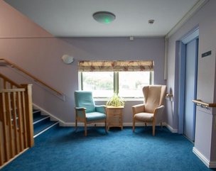 Thorndale - seating at bottom of stairs