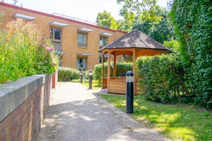 Maitland Park Care Home - garden with covered seating
