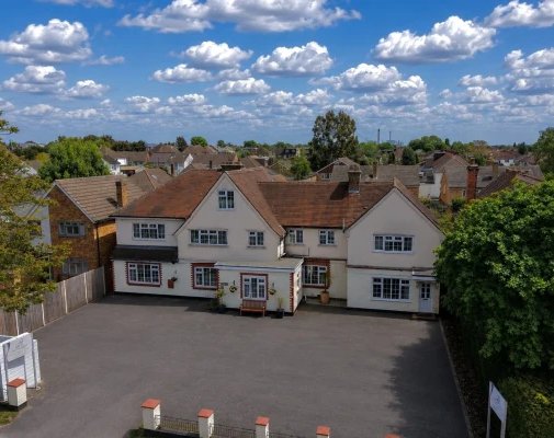 Applegarth Care Home, Maidenhead, exterior