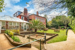 Victoria Grand in Worthing garden