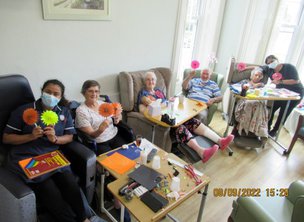 Ambleside Nursing Home in Weston-super-Mare residents doing crafts