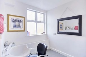 Chestnuts Care Centre, Grimsby, salon 