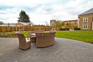 Bedford Charter House in Bedford garden