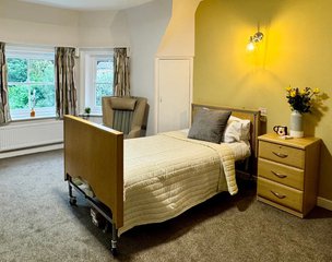 Windsor Court, Bournemouth, bedroom 1