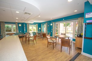 Maitland Park Care Home - Bright dining area