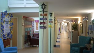 Deerswood Lodge - Hallway