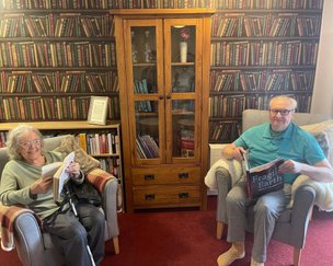 Victoria House Northamptonshire, library 