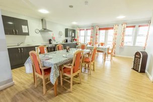 Grove Lodge and Courtyard in Marton dining room