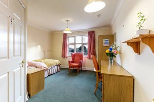 Elm Lodge, Ealing, bedroom