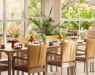 Arlington Manor, Cambridge, dining