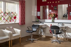 Chesham Leys in Chesham - Salon