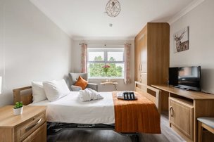 Gower Gardens, bedroom 